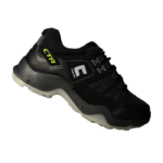 Ctr coaster rub 800 trekking shoes in action hiking (Black)